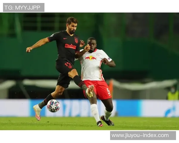 欧冠精彩对决曼联逆转莱比锡帽子戏法点燃全场激情