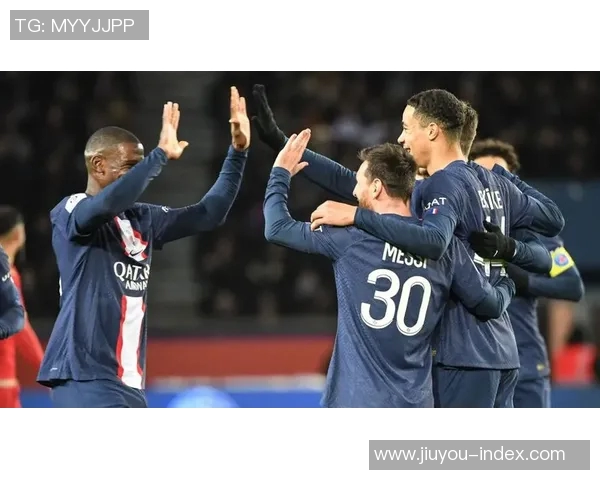 西甲激战巴黎圣日耳曼与利物浦战成平局神扑瞬间引发转会热议