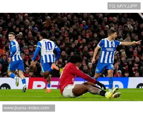 足总杯精彩对决曼联小胜那不勒斯红牌争议引发全场热议