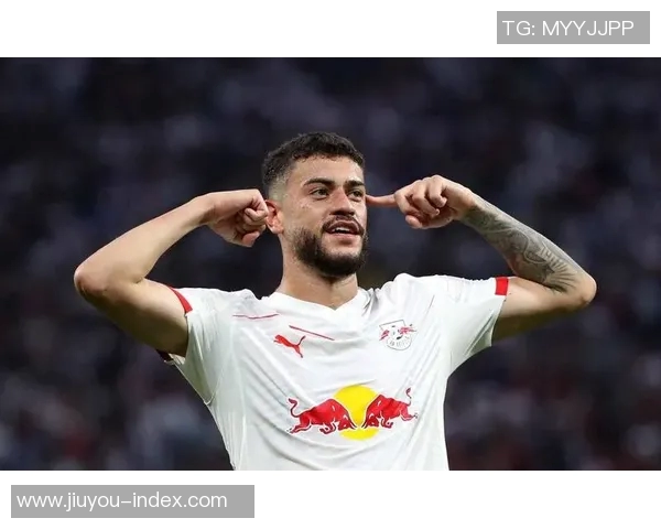 中超精彩对决多特蒙德逆转莱比锡神扑瞬间引发全场沸腾与转会热议 中超精彩对决多特蒙德逆转莱比锡神扑瞬间引发全场沸腾与转会热议