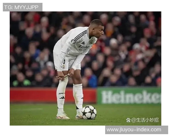 足总杯激战利物浦与皇马0比0平争议判罚引发全场热议 足总杯激战利物浦与皇马0比0平争议判罚引发全场热议